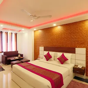 Skywood At Airport Hotel New Delhi